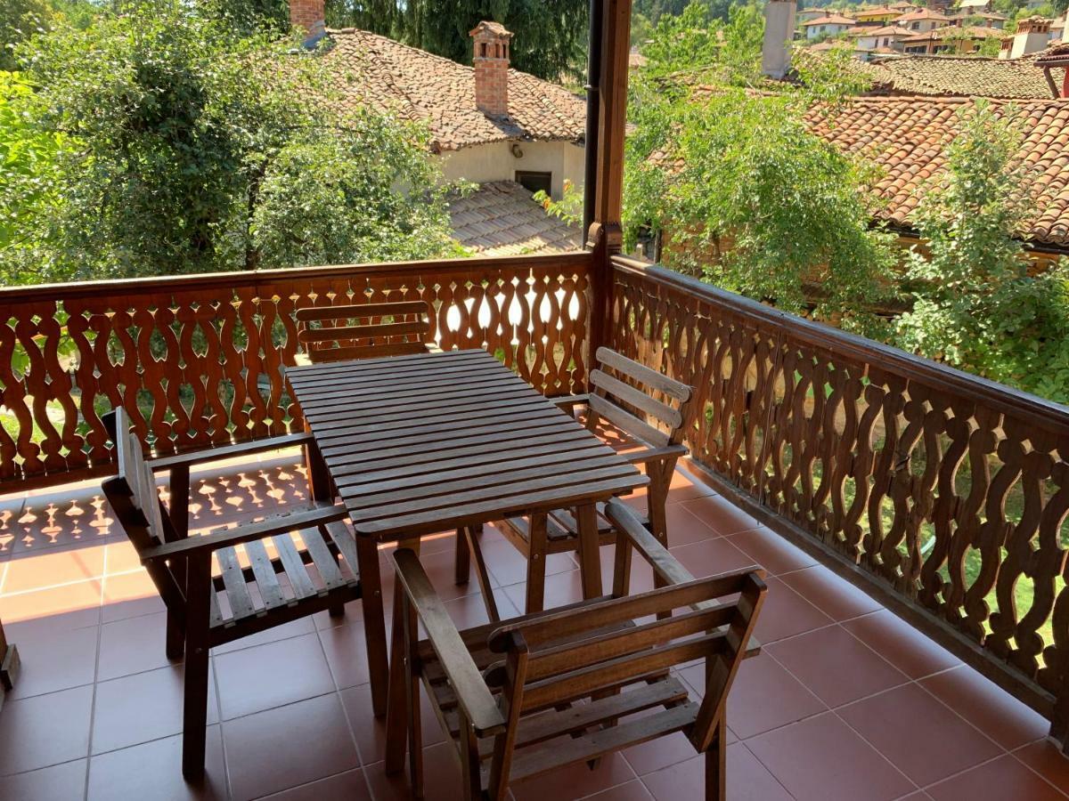 Borimechkova Kashta Hotel โคปริฟชทิทซา ภายนอก รูปภาพ
