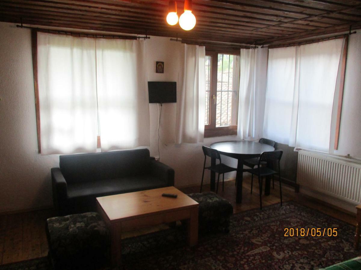Borimechkova Kashta Hotel โคปริฟชทิทซา ภายนอก รูปภาพ